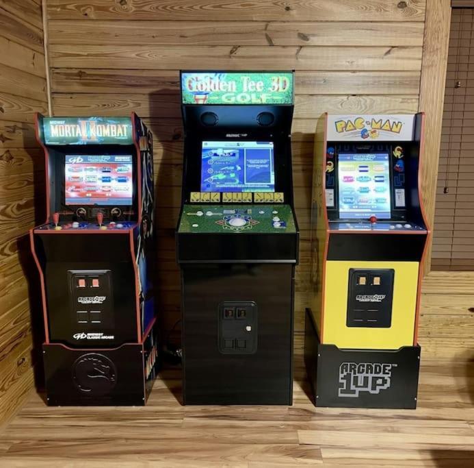 Rustic Black Bear Cabin ピジョンフォージ エクステリア 写真